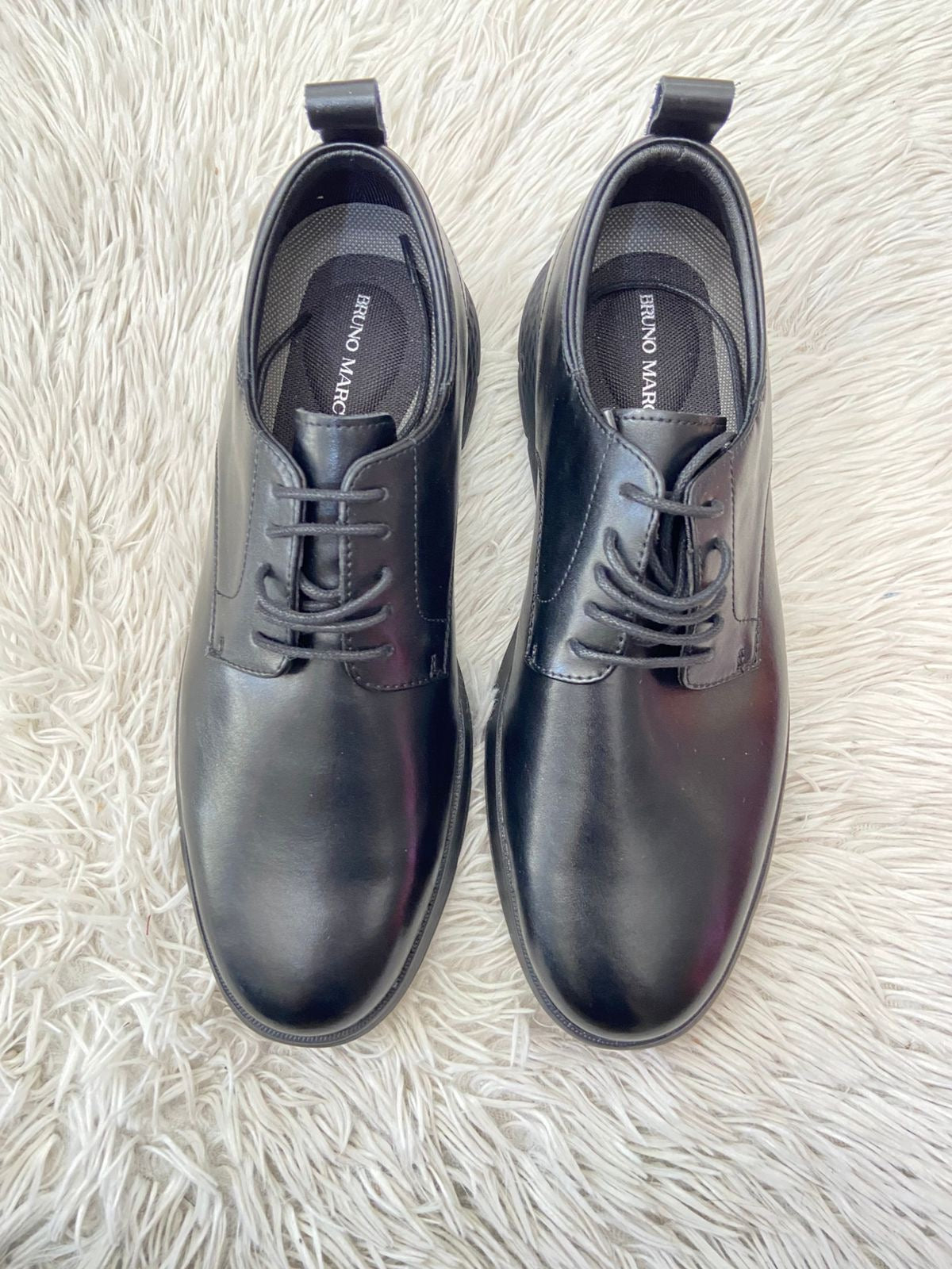 Zapatos BRUNO MARC original negro lisos.