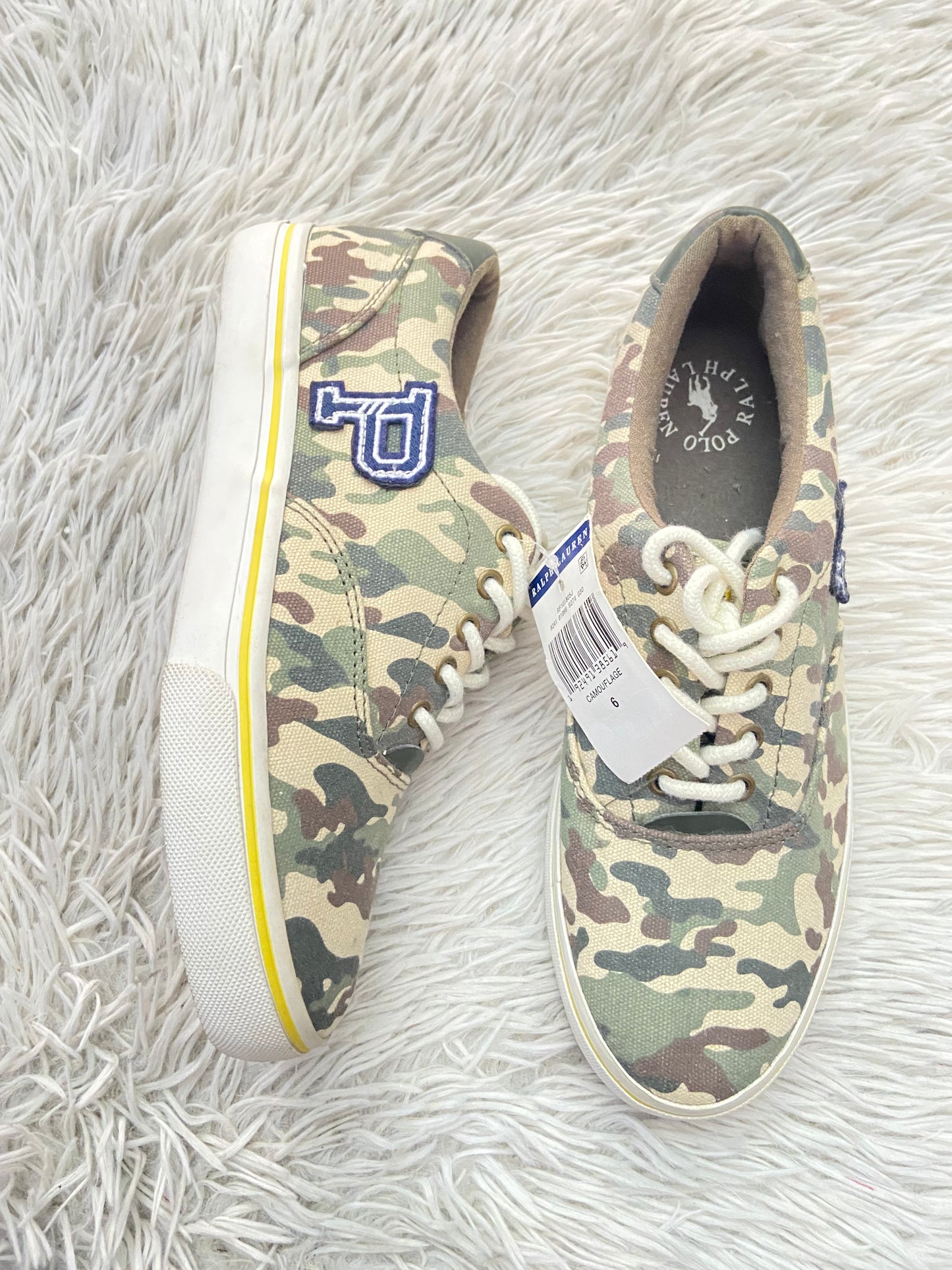 Tenis POLO RALPH LAUREN original verde camuflaje y logotipo P en azul marino.