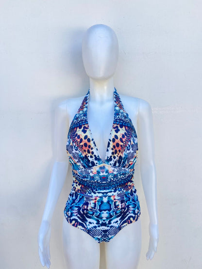 Biquini, de una pieza  entero con estampado de animal print con lazo ajustable y descotado atrás.
