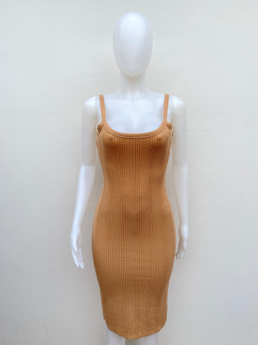 Vestido HEART & HIPS original color caramelo crema.