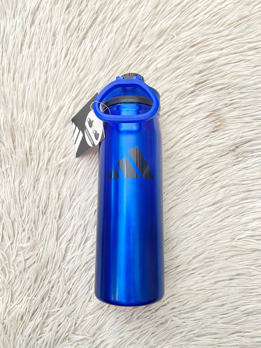 Termo termico ADIDAS Original en color azul con logotipo de la marca al frente en color negro.