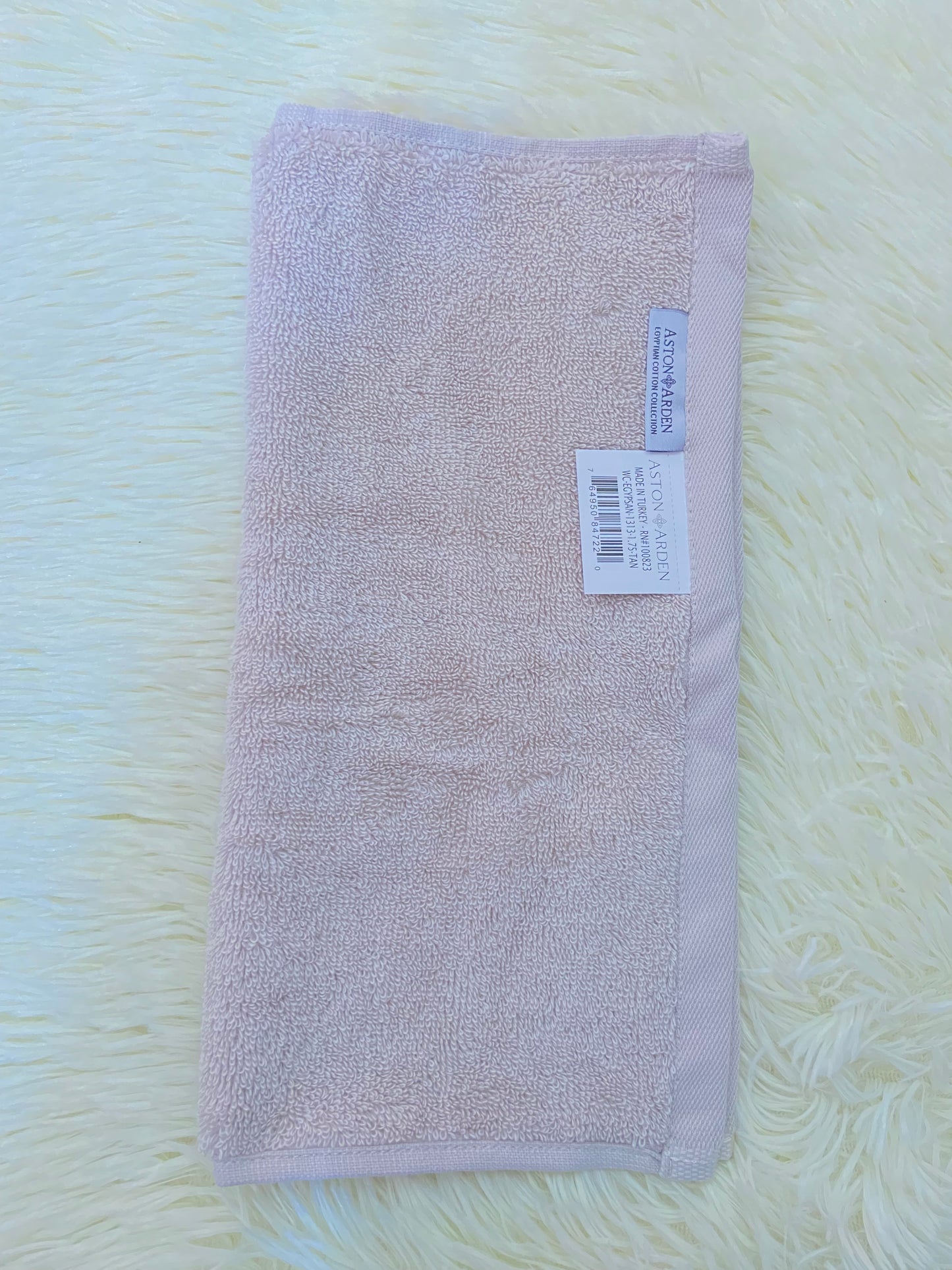 Toallas ASTON ARDEN original, color beige ( crema ), pequeña para manos.