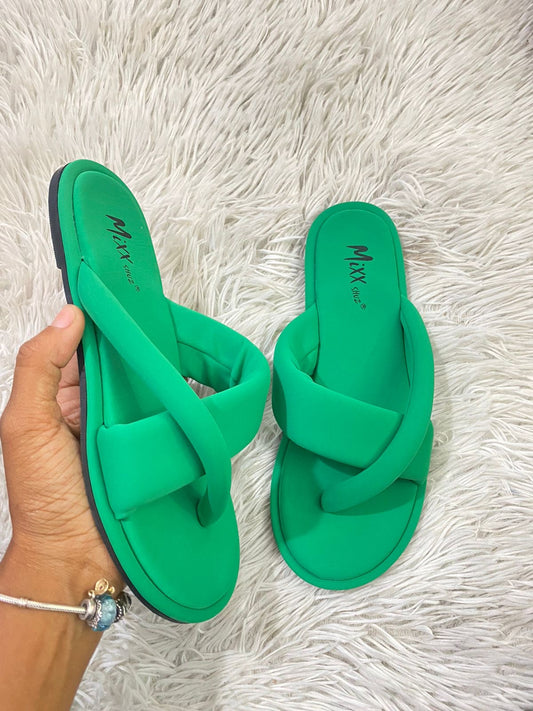 Sandalias MIXX original verde con correa cruzada.