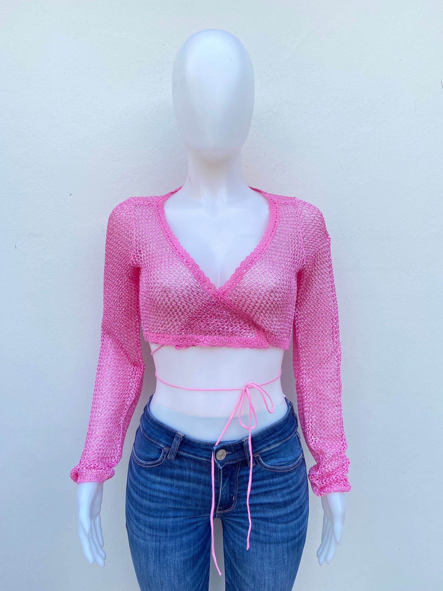 Top Fashion Nova original estilo malla con brillo, rosado.