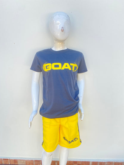 Conjunto, gris con amarillo y letra GOAT ( cabra).
