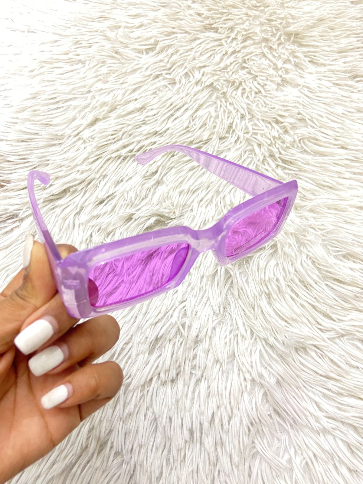 Lentes Fashion Nova original, morado lila, cuadrados.