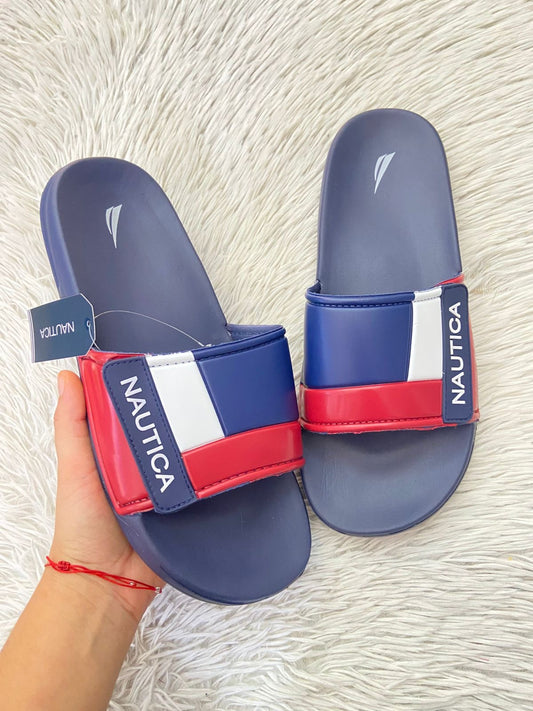 Sandalias NAUTICA original en color azul marino con color rojo blanco al frente y letra de la marca Nautica al lado