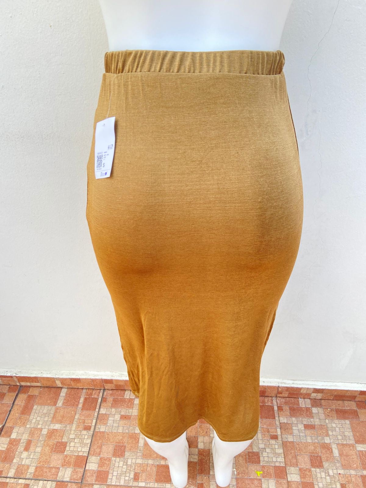 Falda Forever 21 Original en comor verde oliva apagado con lazo ajustable al aldo