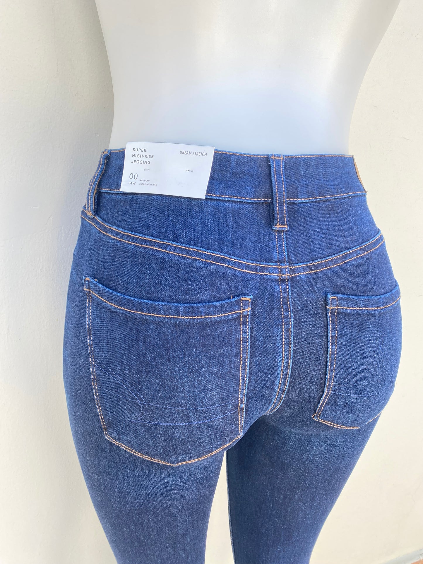 Pantalón jeans American Eagle original, super High-Rise, Regular, standard.