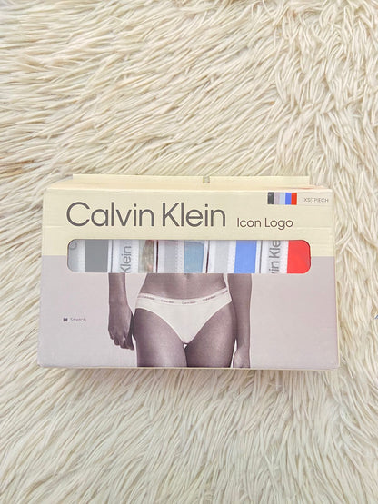 Pack-5 Pantis CALVIN KLEIN original en colores negro, gris, azul claro, azul y rojo.
