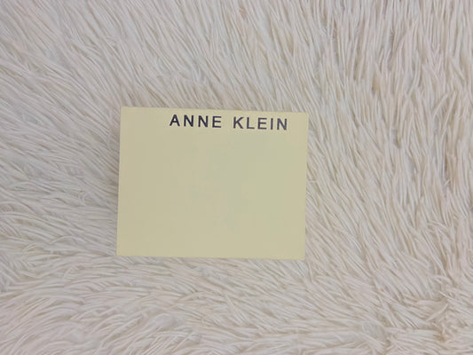 Reloj ANNE KLEIN original, color dorado con verde jade ( mármol ) con detalles dorados y verde.