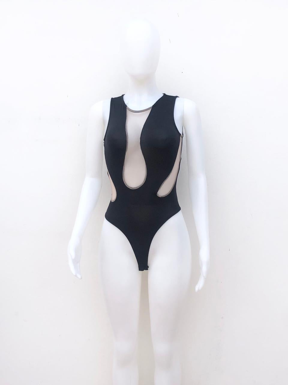 Body, negro con partes en color nude transparente.