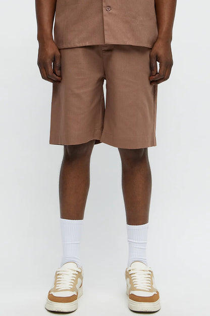 Bermuda en color marron lisa en lino
