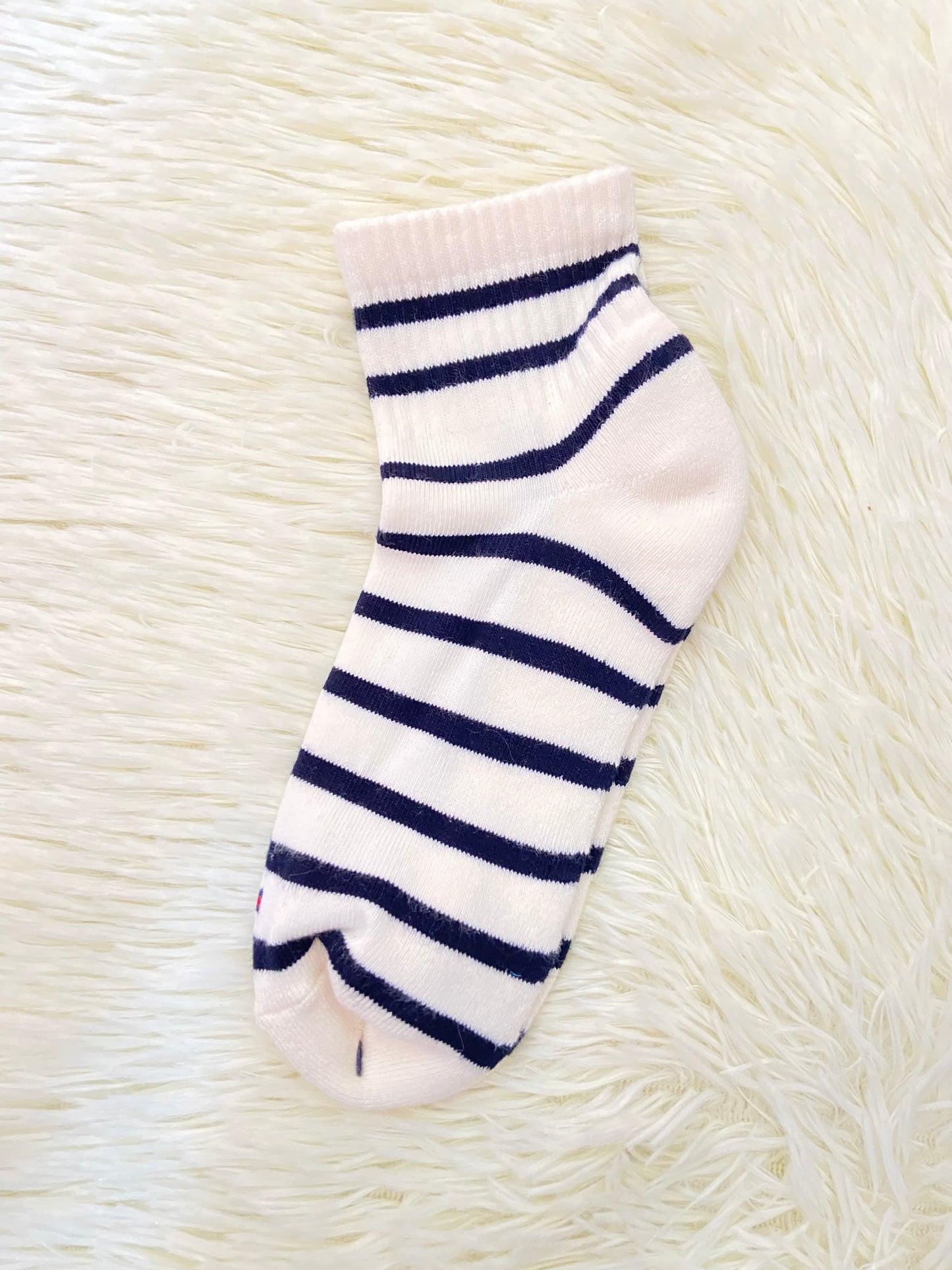 Medias TOMMY HILFIGER original, crema con rayas en color azul marino.