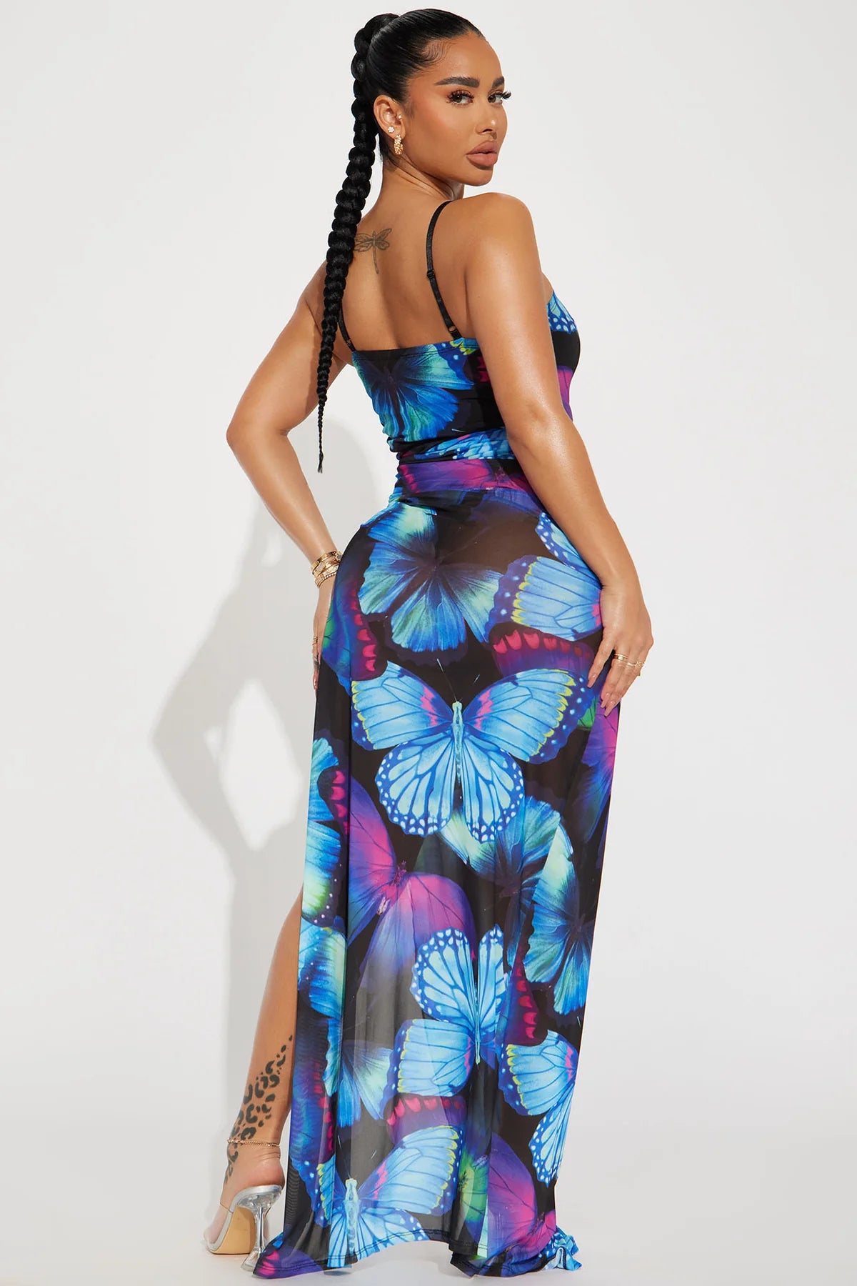Vestido , puede utilizar como Coverup de playa también, azul con estampado de mariposa, con lazo ajustable y abierto abajo, largo.