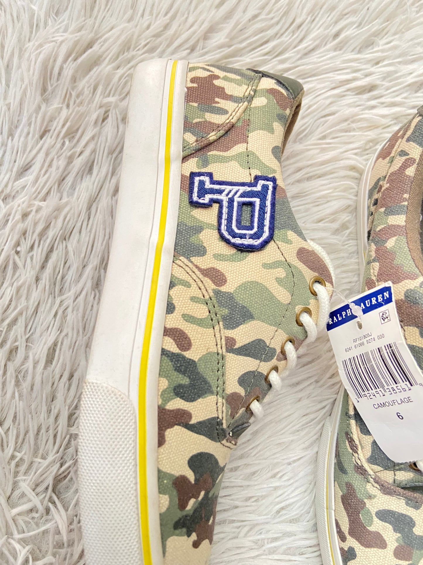 Tenis POLO RALPH LAUREN original verde camuflaje y logotipo P en azul marino.