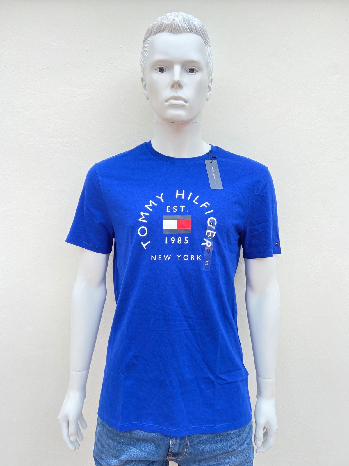 T-shirt Tommy Hilfiger Original azul oscuro con logo (Tommy Hilfiger 1985, New York).