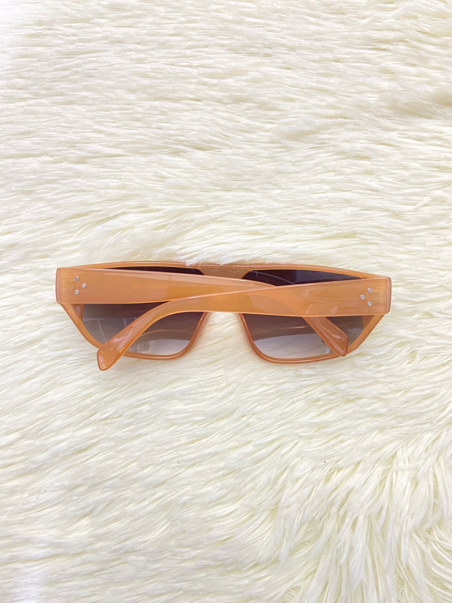 Lentes, naranja oscuro con micas eñ color negro claro, 100 % Polycarbonate y protección UV.