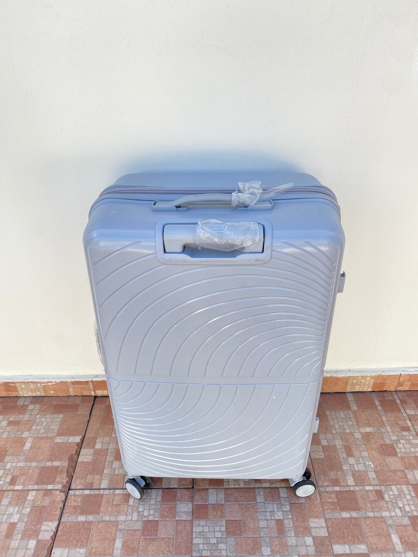 Maleta NAZHURA original, gris lisa, GRANDE. 📲 829-571-6280