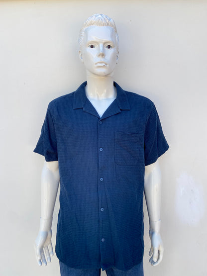 Camisa AÉROPOSTALE original, azul marino ( NAVY ), 100% algodón, con bolsillo en frente.