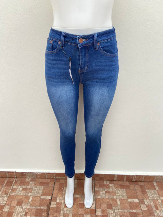 Pantalón Jean, azul oscuro liso con costura en hilo marrón, SKINNY JEANS.