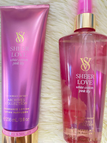Set Victoria’s Secret original, rosada con crema y colonia, SHEER LOVE WHITE COTTON PINK LILY.