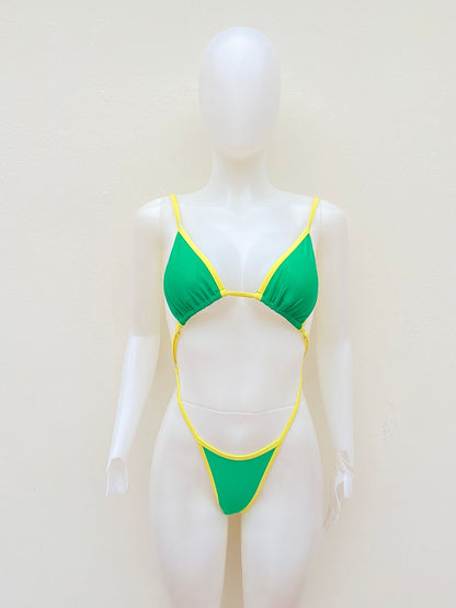 Biquini, verde con amarillo de una pieza, tanga.