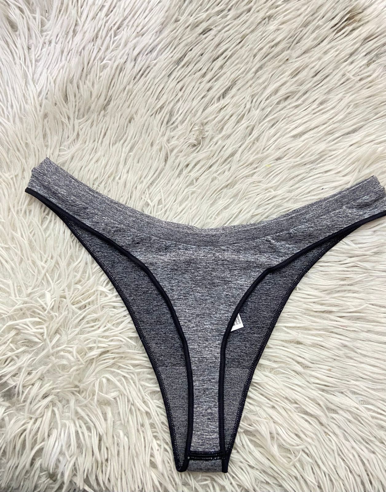 Panti PINK original Gris con negro, tanga.