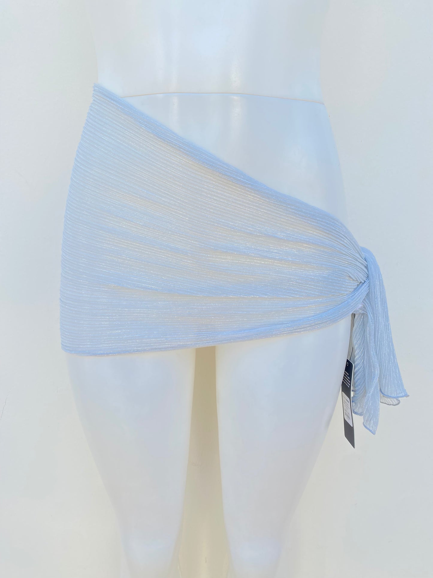 Salida de playa Fashion Nova original, gris brillante y transparente.