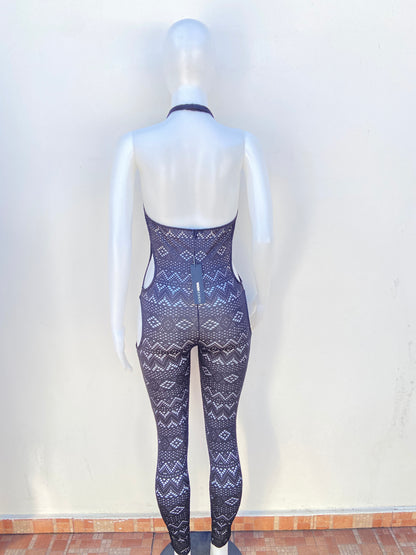 Enterizo largo, negro tipo malla con abierto en los lados