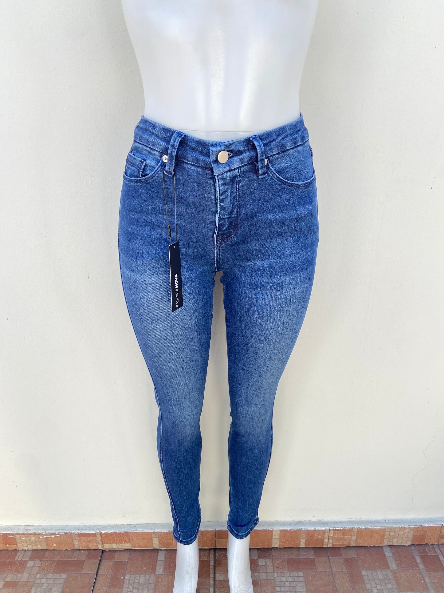 Pantalon Jean, azul oscuro liso con costura en hilo azul, SKINNY JEAN.