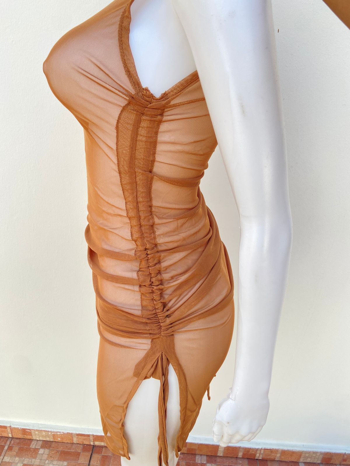 Vestido/ Cover up, marrón ( mocha), transparente y lazo ajustable.