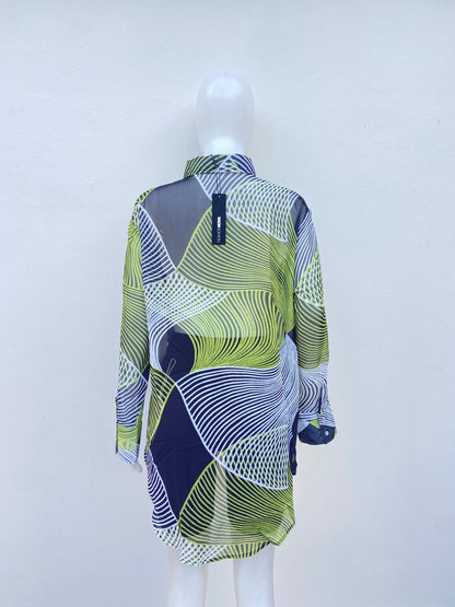 Cover up/ camisa, negro y verde con estampado de rayas en blanco.