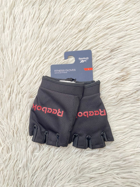 Guantes REEBOK Original, para entrenamiento en color negro con logotipo de la marca al frente en color rojo
