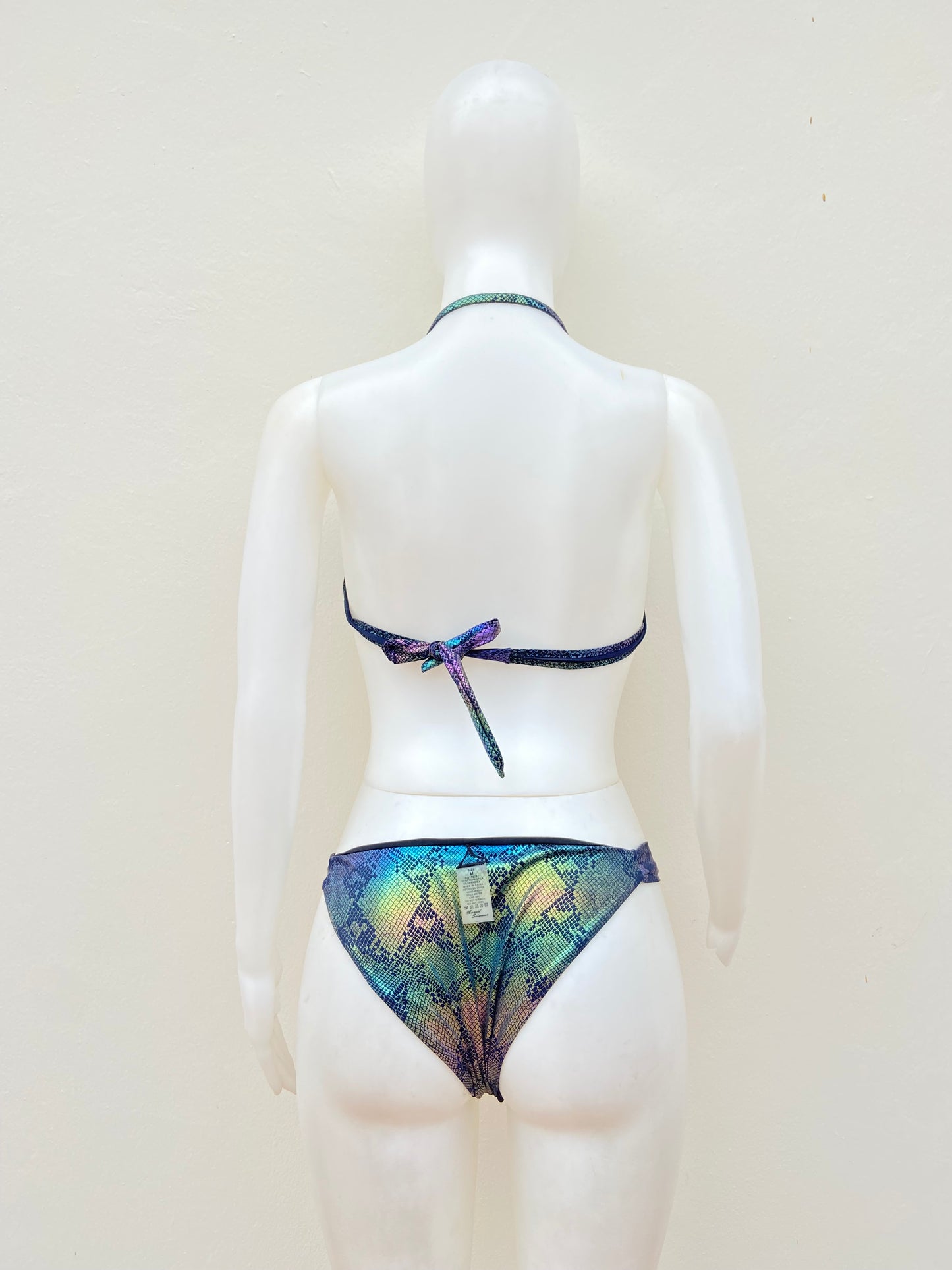 Biquini MERMAID SWIMMEAR original azul marino con destellos en color verde y estampado de animal print más placa V en dorado, 2 piezas.