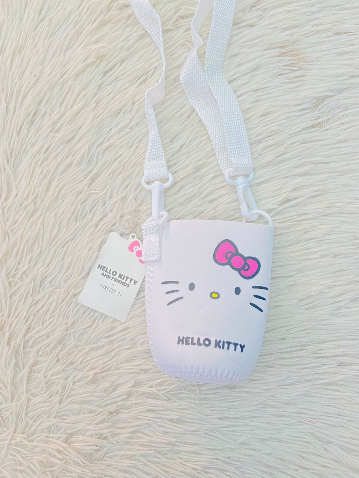 Carterita/Portavaso Hello Kitty Forever 21 Original blanco con estampado de HELLO KITTY y lazo