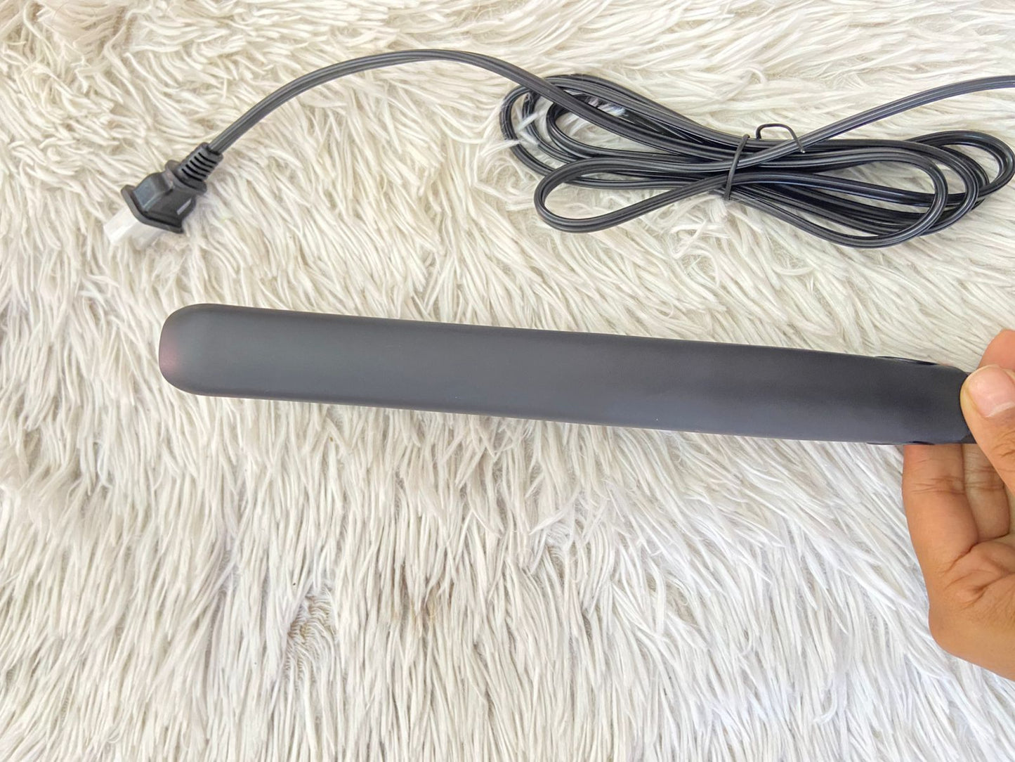 Plancha REMINGTON original Tecnología Anti-Static — 50% menos estática
✨ Placas cerámicas — menor daño y un acabado más brillante
✨ Calienta en solo 30 segundos
✨ Auto apagado para mayor seguridad
✨ Marca #1 en planchas