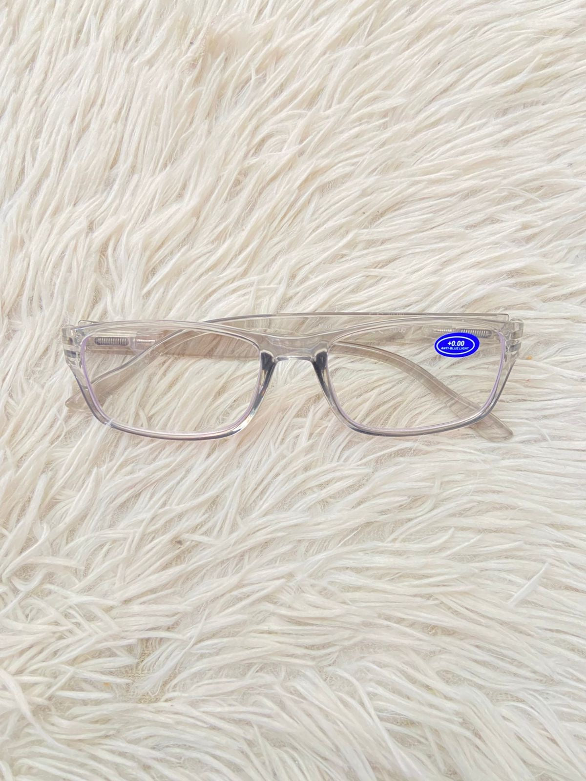 Lentes transparentes con micas claras. pequeño