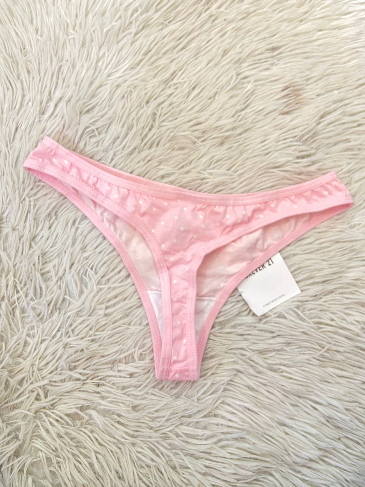 Panti Forever 21 original rosado claro con estampado de lunares  blancos, tanga.