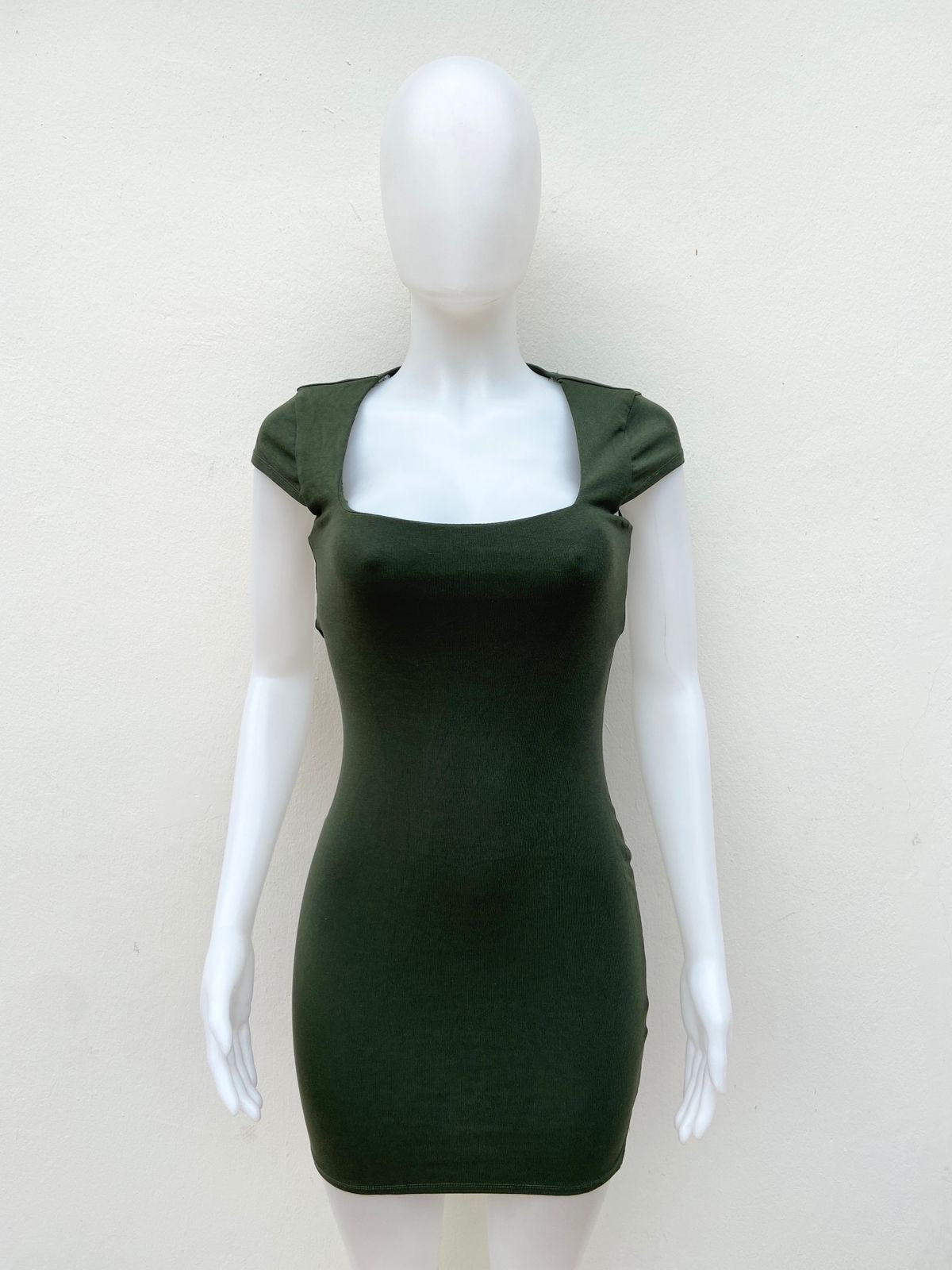 Vestido Heart &Hips original verde oliva.