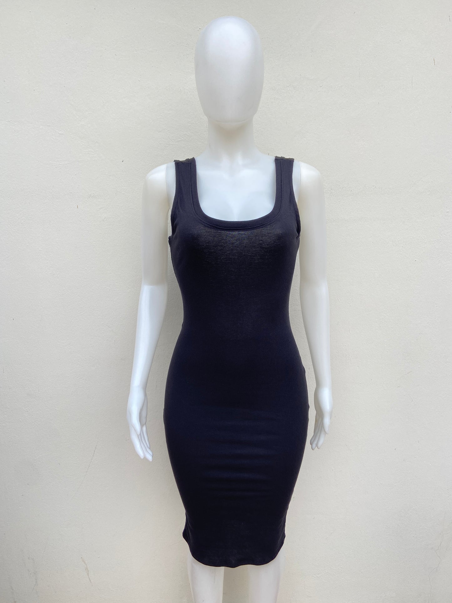 Vestido AMBIANCE original negro liso.