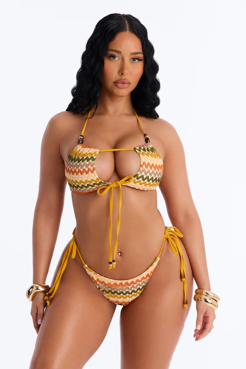 Biquini, crema con lazos amarillos multicolor, ajustable, estilo crochet,2 piezas.