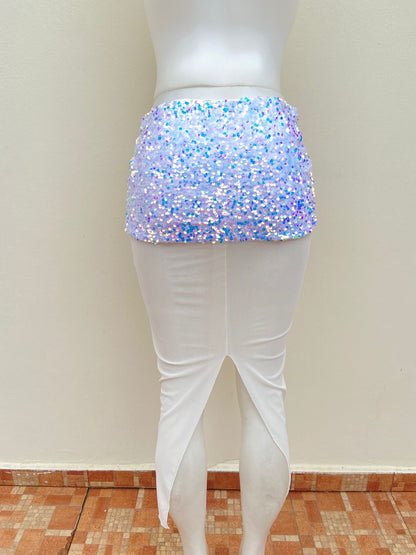 Falda NEW PINK original, blanca con lentejuelas y abierto  atrás.