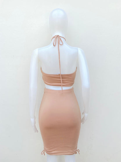 Conjunto, crema de dos piezas falda y top. Stretch para comodidad