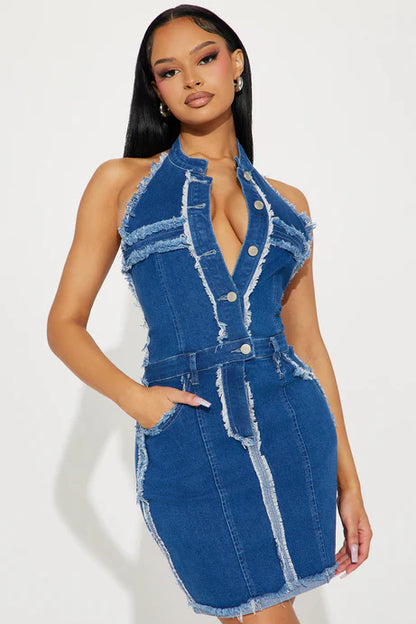 Vestido, Jean azul oscuro con botones y detalles destruido.