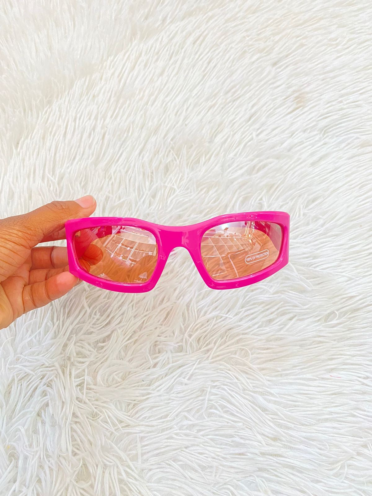 Lentes Fashion Nova original rosado fucsia con micas claras.