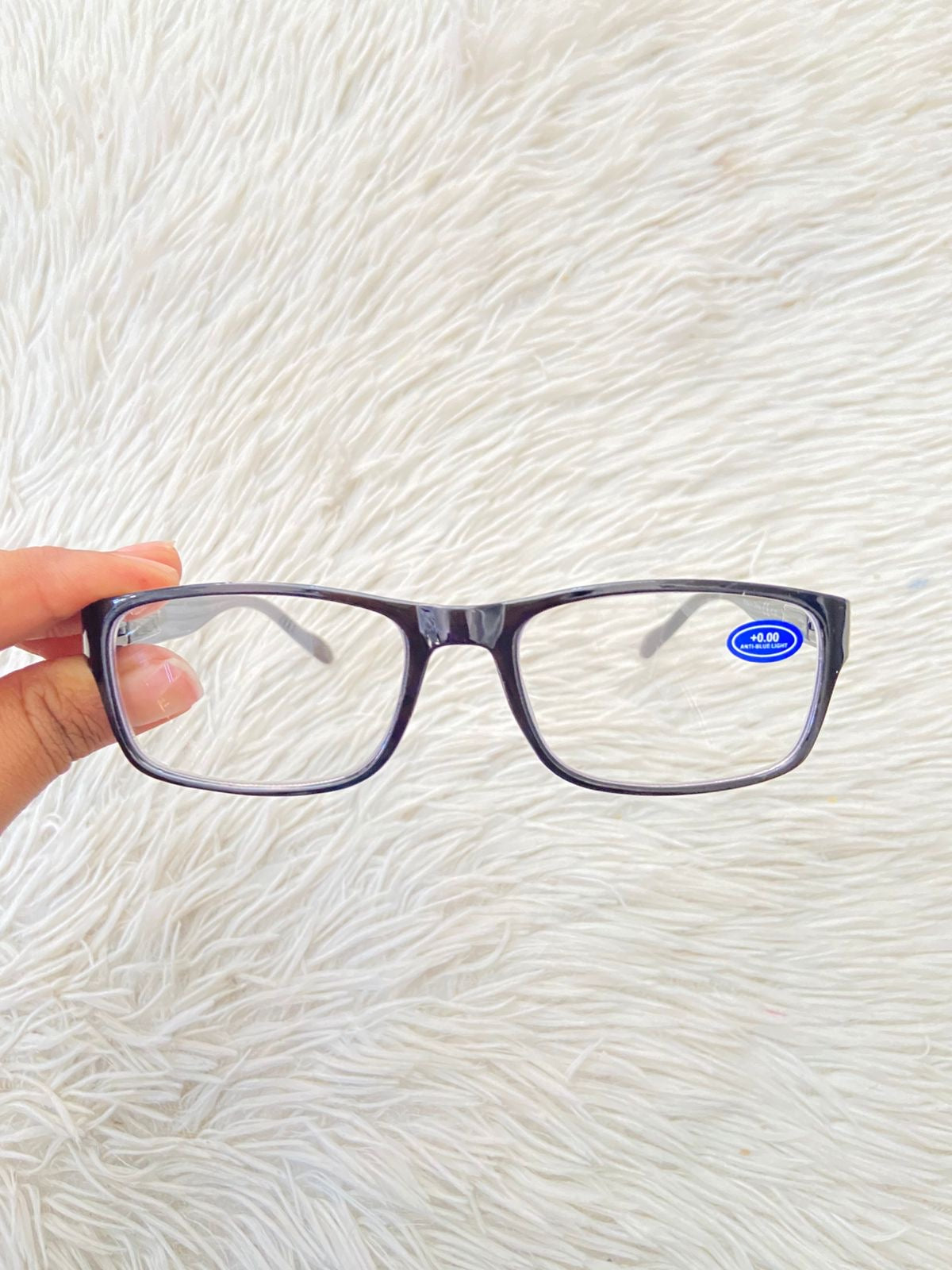 Lentes en color negro con micas claras, pequeño