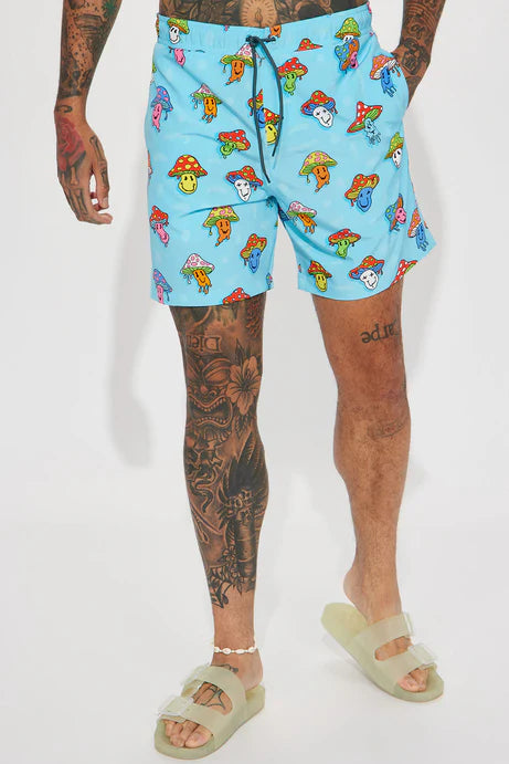 Bañador/Baggy, azul con estampado de hongos de colores.