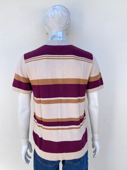 Polocher/Sueter GAP Original, en color crema (beige) con lineas en tonos rojo vino y marron.