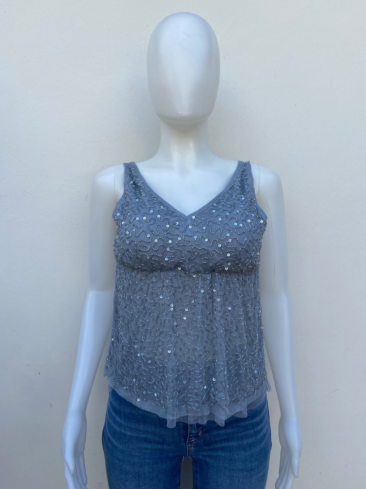 Blusa azul opaco/ gris, con lentejuelas.